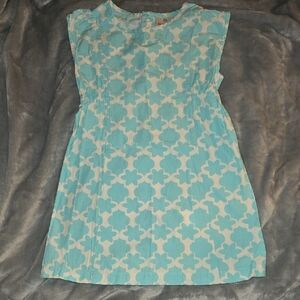 Hanna Andersson Blue and White Floral Cotton Dress With 3 Button Closure